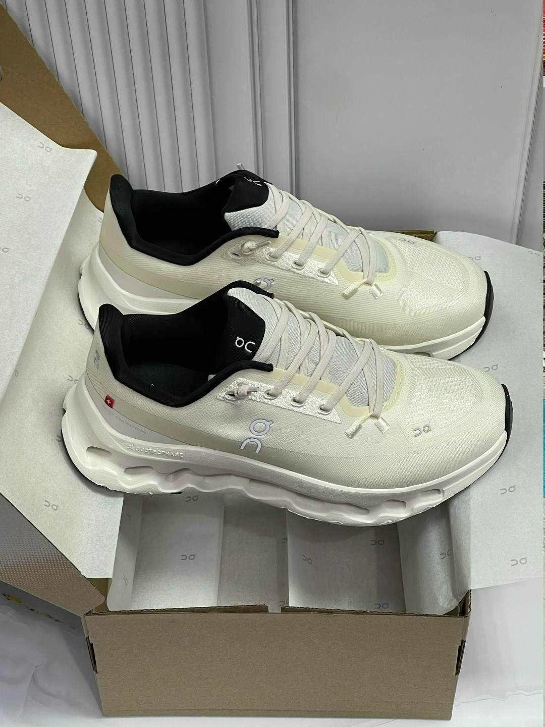 кроссовки on running cloudmonster 2 undyed frost women's белый,,спортивная ,кроссовки on,низкие кроссовки