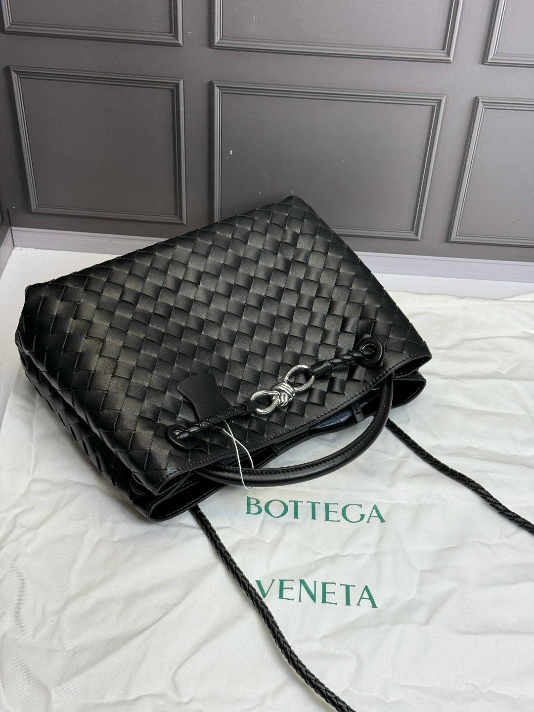 женская сумка bottega veneta,женская сумка bottega veneta черная,сумка bottega veneta,сумка боттега венета,сумка bottega veneta roma