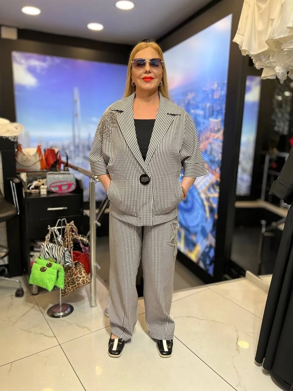 женский костюм,брючный костюм женский,костюм в полоску,брючный костюм,брючный классический костюм -двойка в полоску