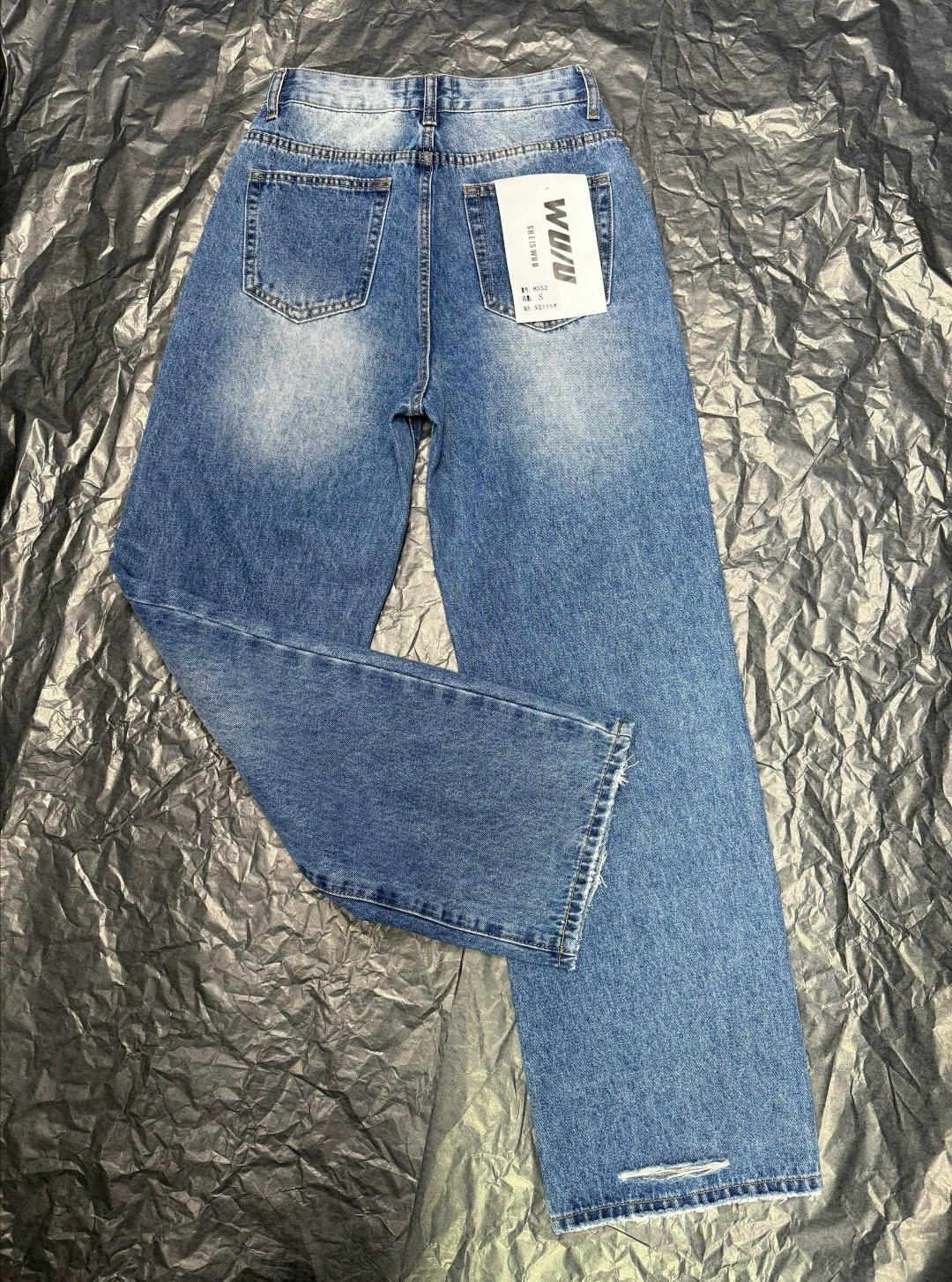 женские джинсы,miu miu джинсы,джинсы,модные джинсы,широкие джинсы