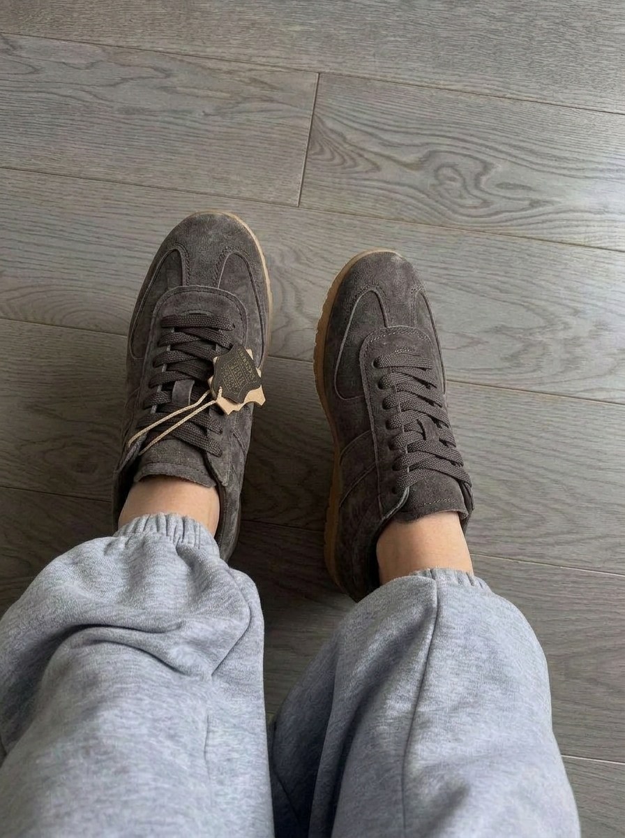 ,замшевые кроссовки,женские кроссовки, женская,обуви