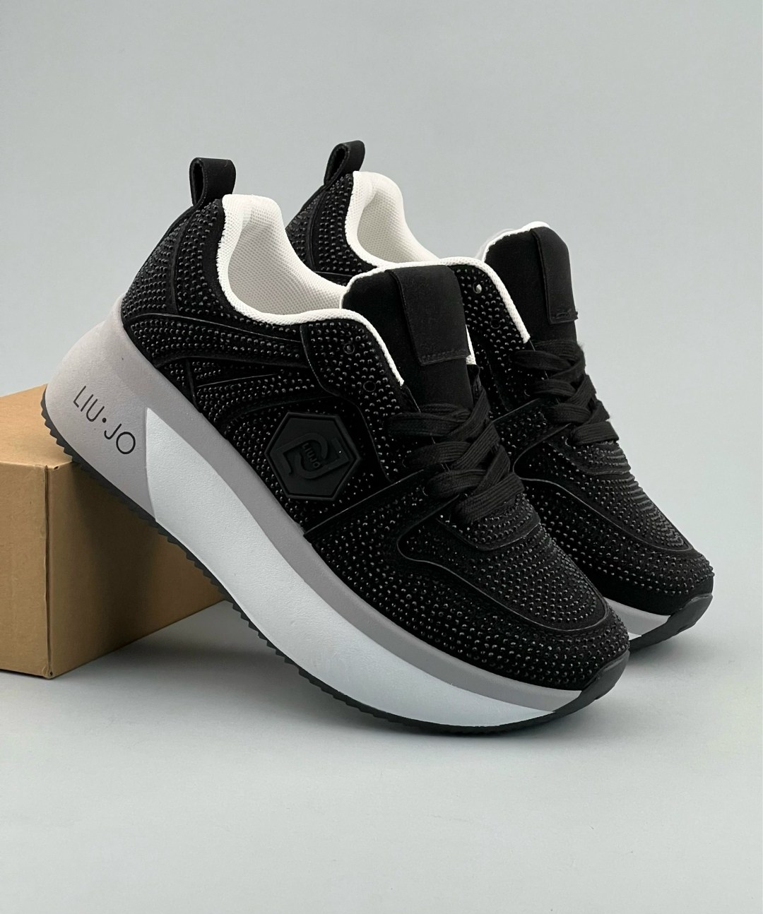 ,кроссовки женские liu jo,женские кроссовки,кроссовки liu jo,кроссовки liu jo кроссовки