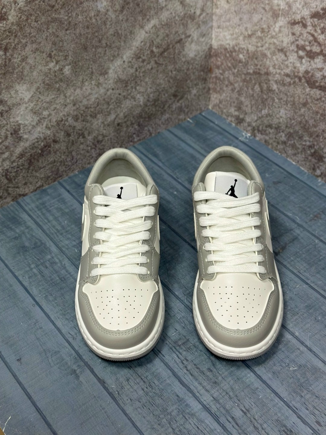 nike air jordan 1 low wolf grey,air jordan 1 low wolf grey dc0774-105,кроссовки nike air jordan 1 low,nike air jordan 1 low,кроссовки