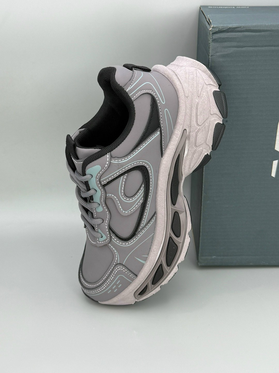 кроссовки баленсиага серые,женские кроссовки,массивные кроссовки,женские массивные кроссовки,кроссовки платформа