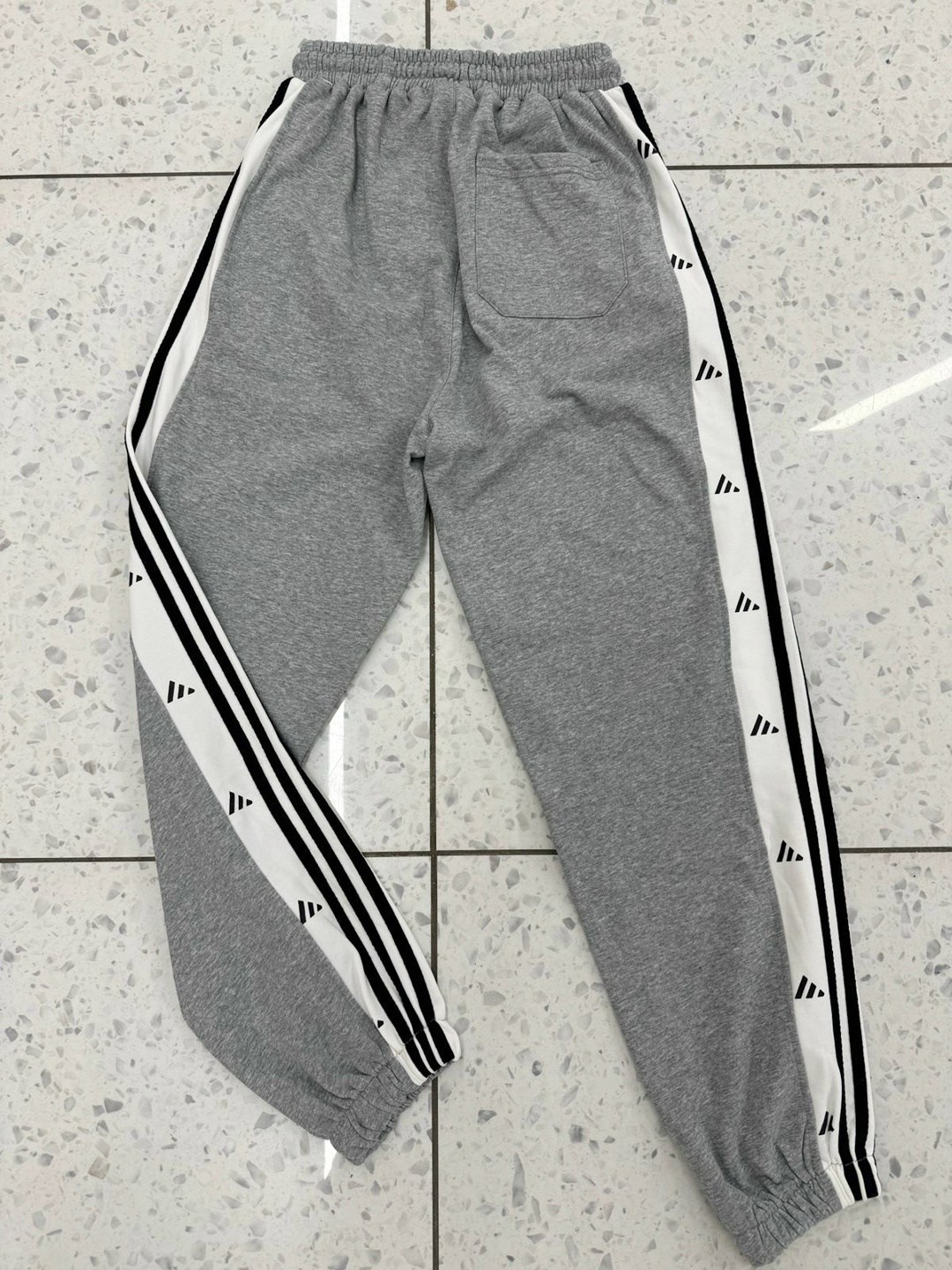 мужские спортивные штаны adidas,спортивные штаны adidas,спортивные брюки adidas,спортивные штаны,спортивные брюки