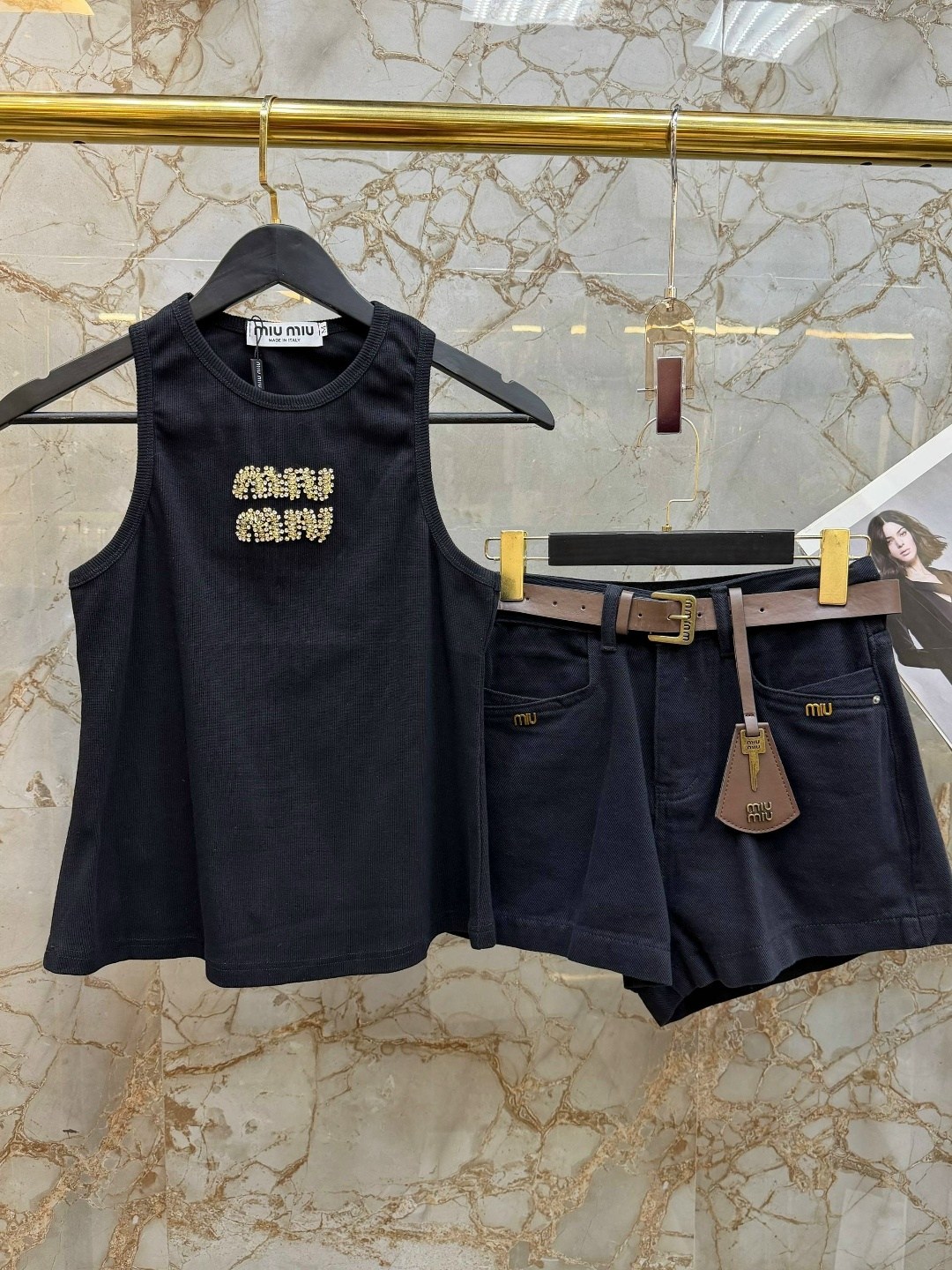 майка miu miu,стильная майка,брендовые вещи,топ женский,майка топ