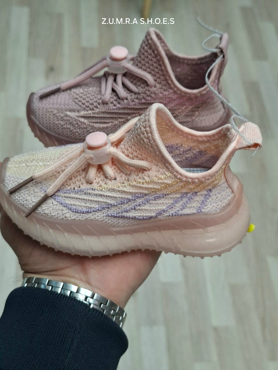 кроссовки,детские кроссовки,кроссовки с резиновой подошвой,чешки кроссовки,спортивная