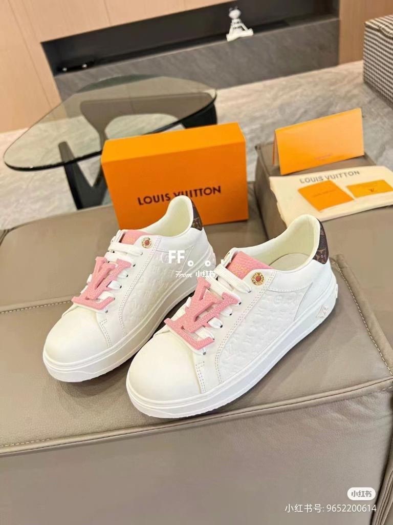 кроссовки женские louis vuitton,кроссовки женские луи виттон 2026,кеды луи витон женские,луи виттон розовые кеды,луи виттон кроссовки женские