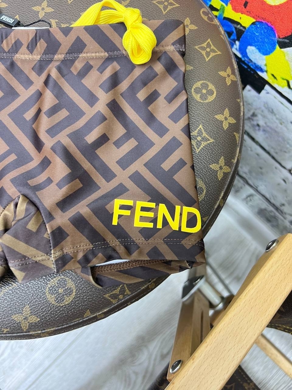 шорты фенди мужские,шорты fendi,плавательные шорты фенди,плавки fendi,мужские шорты