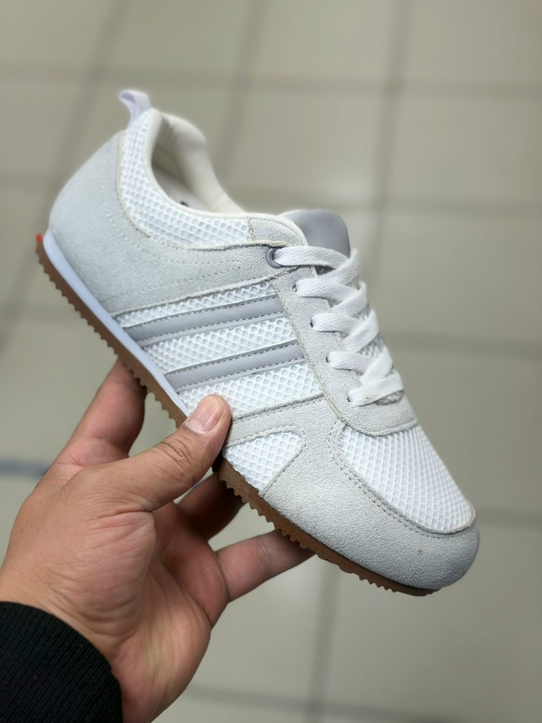 кроссовки женские adidas,женские кроссовки адидас,,женские кроссовки,кроссовки adidas серые женские