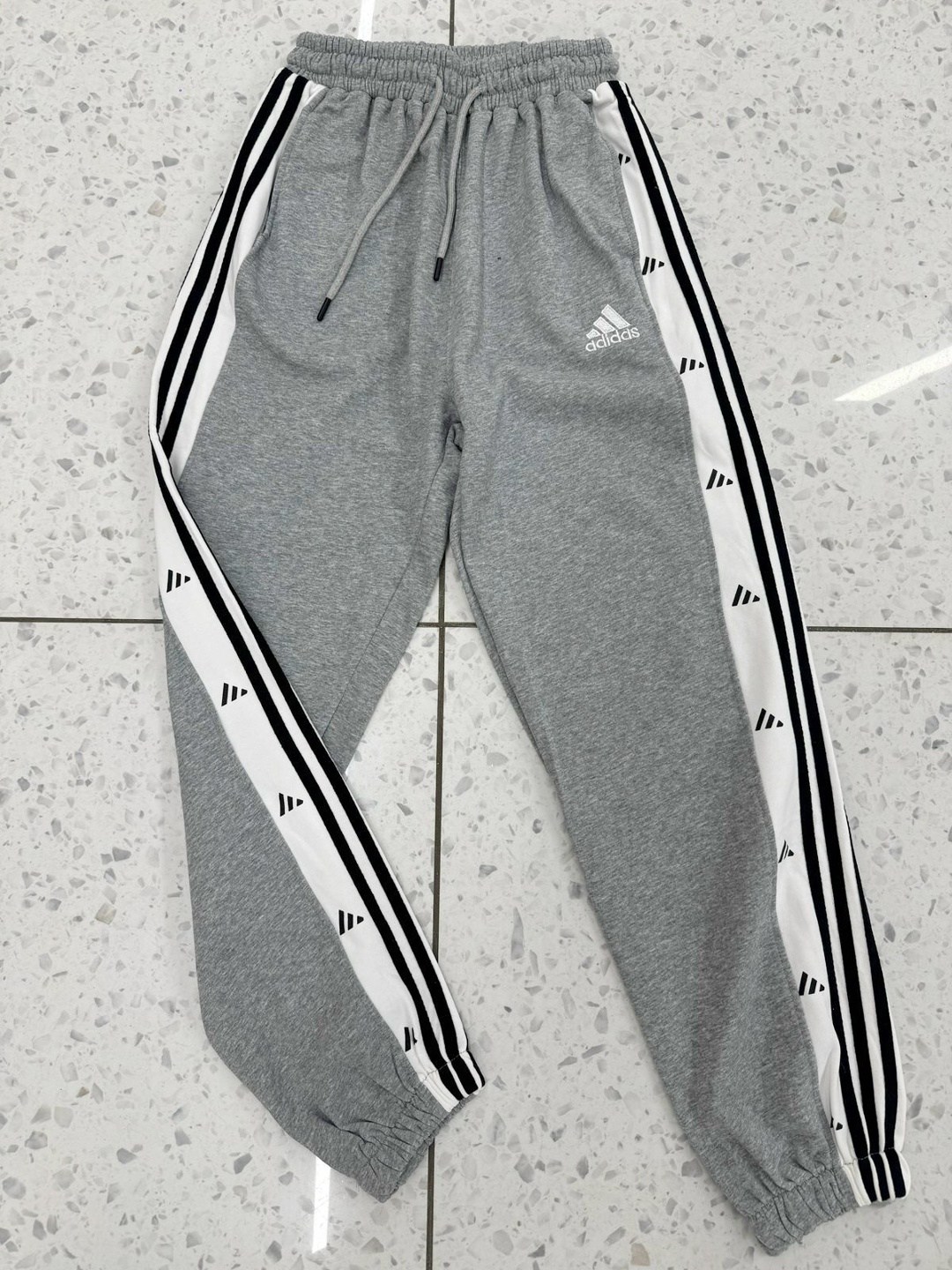 мужские спортивные штаны adidas,спортивные штаны adidas,спортивные брюки adidas,спортивные штаны,спортивные брюки