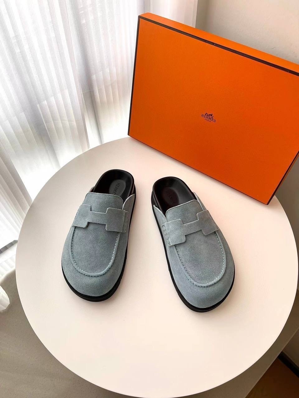 лоферы loro piana женские,лоферы женские замшевые,лоферы замшевый,hermes голубые замшевые мюли,модные лоферы