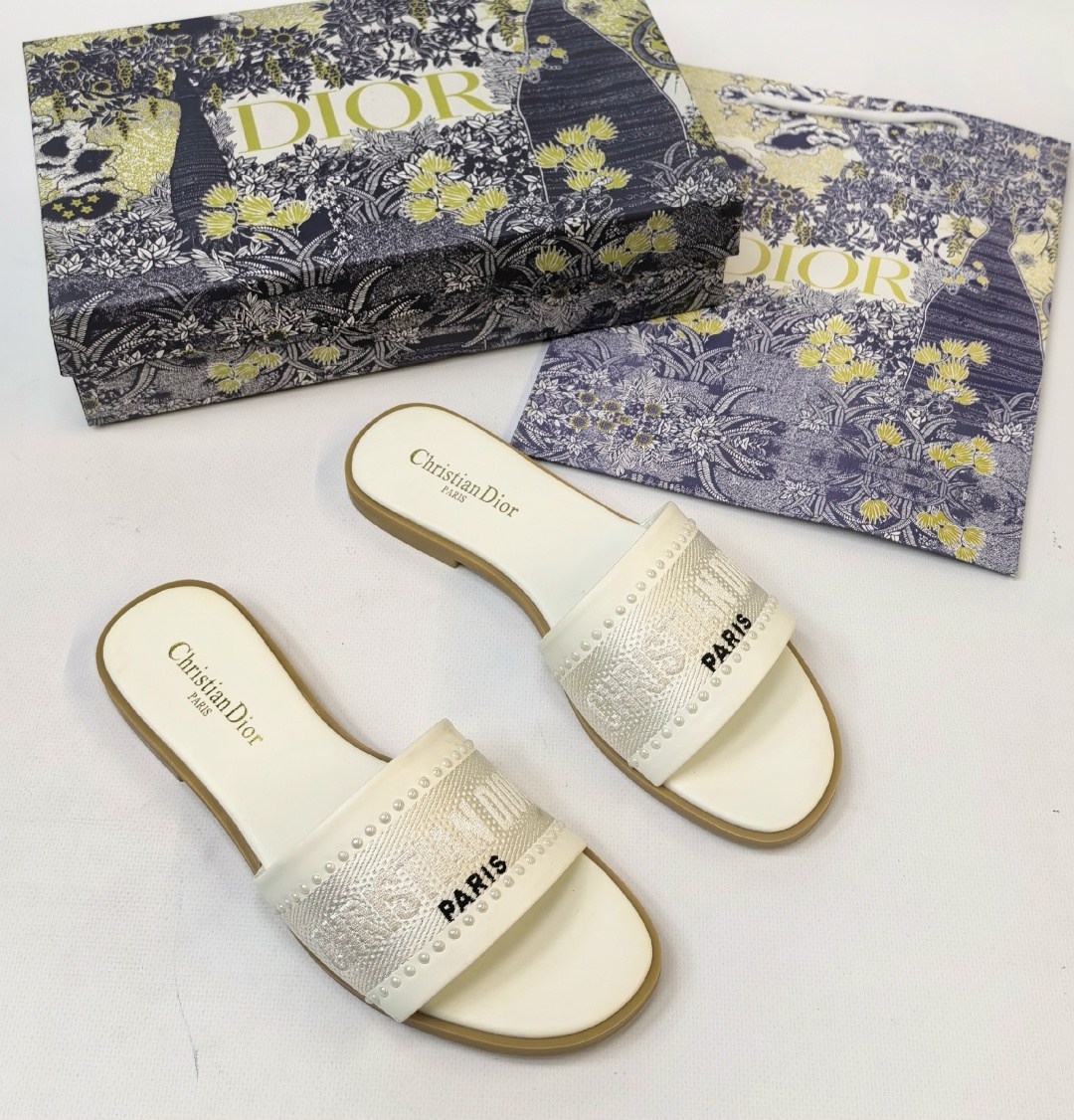 шлепанцы кристиан диор,шлепанцы christian dior,шлепки диор женские,шлепки диор,christian dior шлепанцы коллекция 2026
