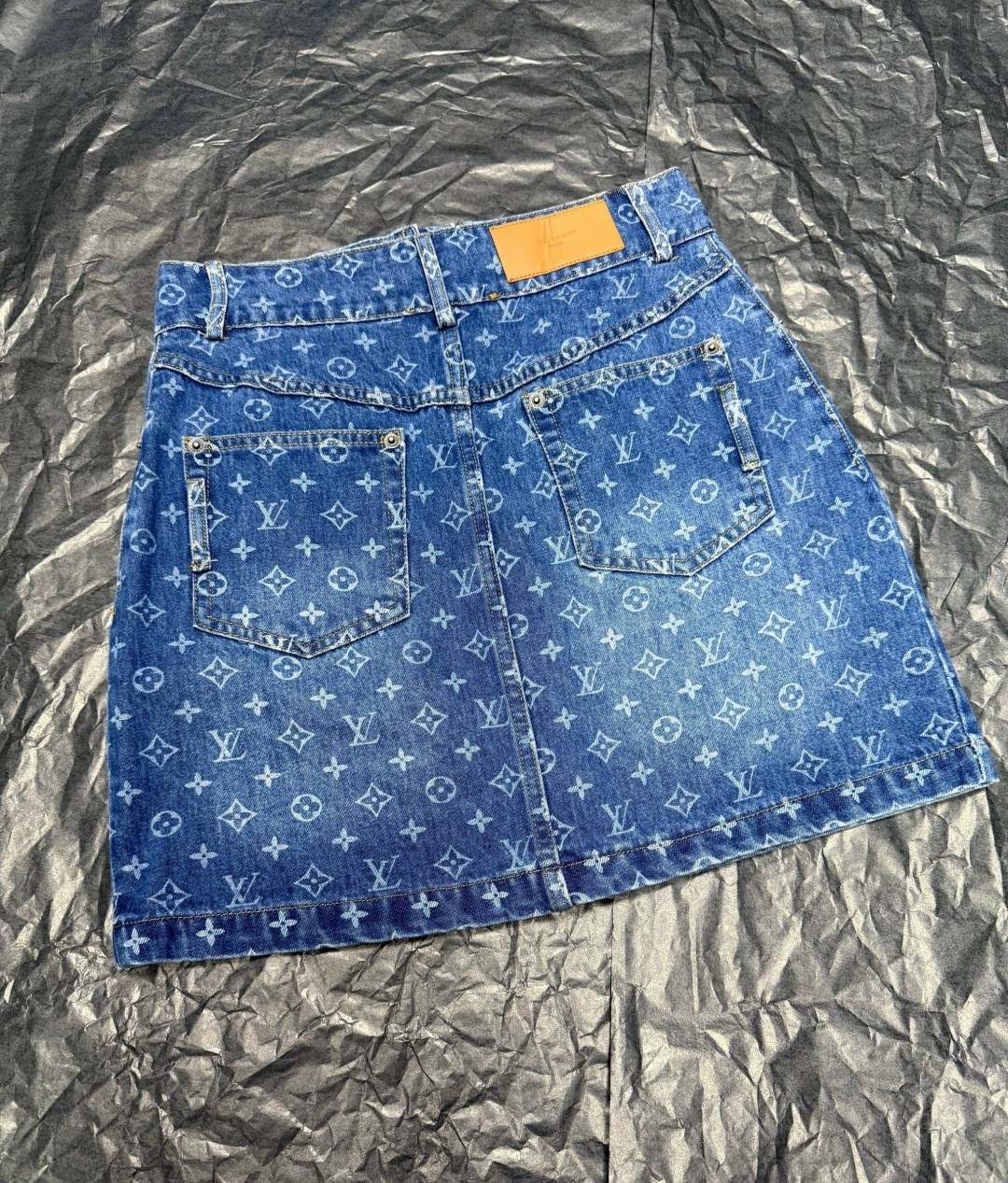 джинсовая куртка луи витон,жилет джинсовый,женский джинсовый жилет,куртка джинсовая louis vuitton,луи виттон джинсовая куртка