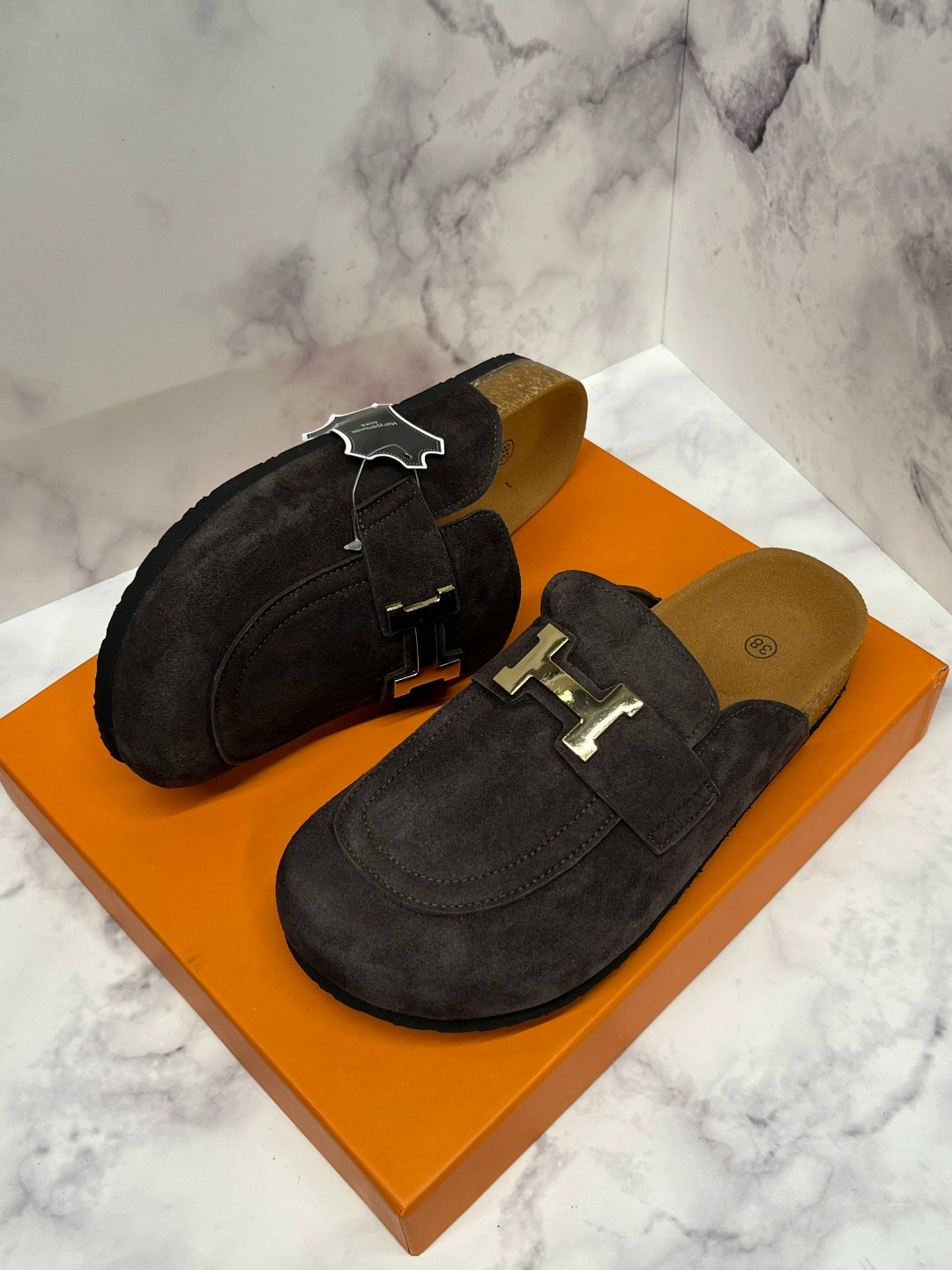 ,замшевые шлепанцы hermes,мюли сабо,мюли замшевые,мюли miu miu