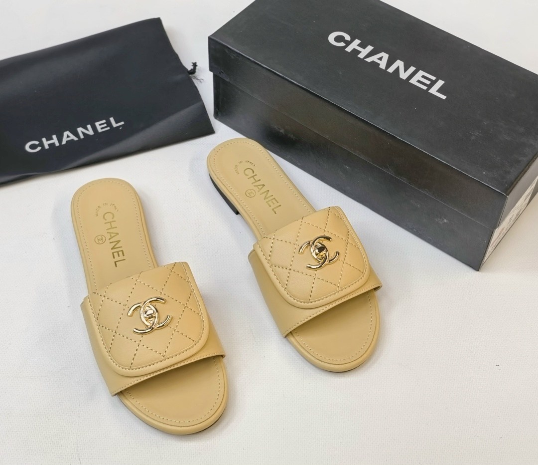 шлепанцы chanel,шлепки шанель женские,шлепки шанель,тапочки женские chanel,тапочки chanel