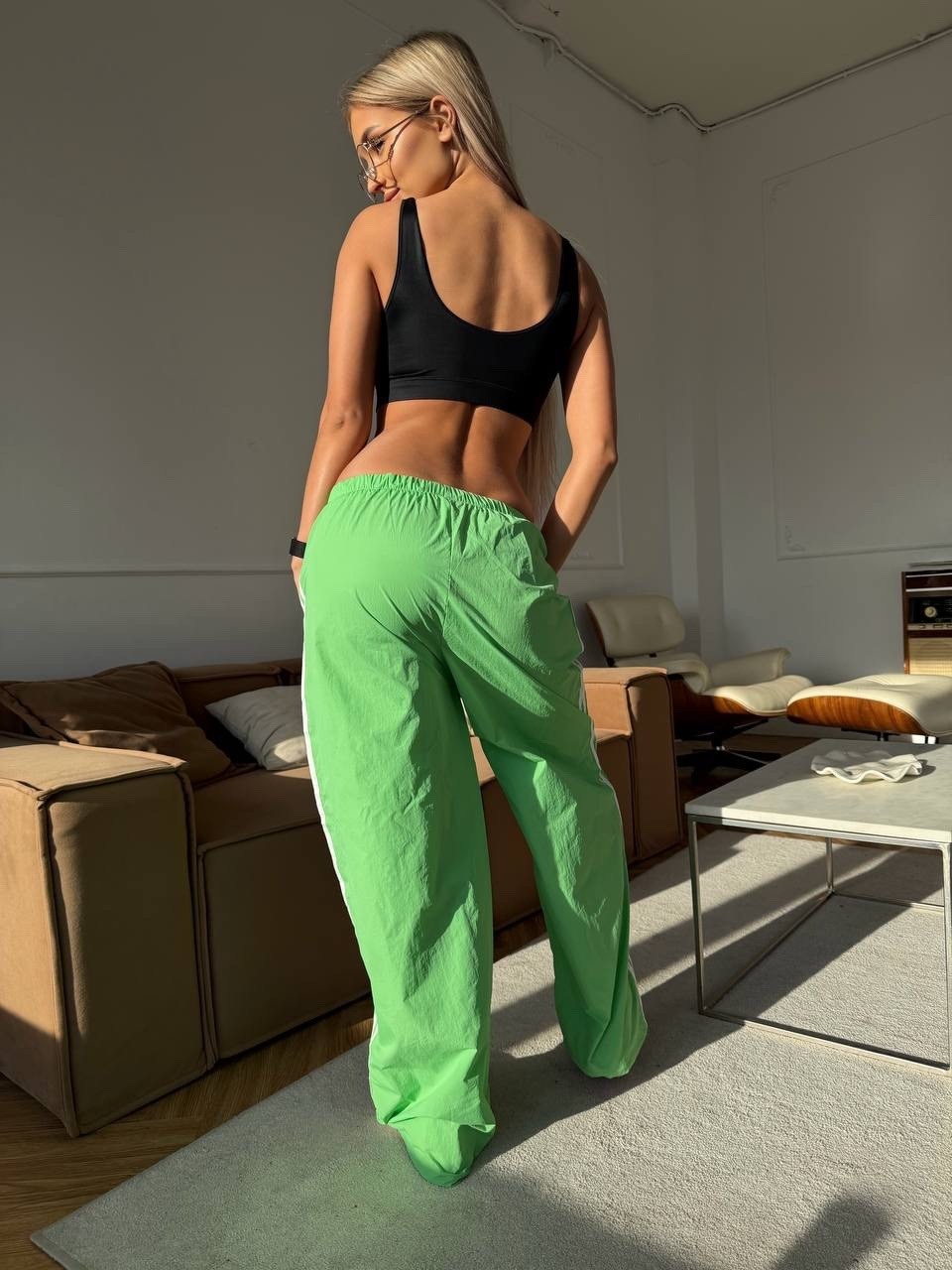 женские спортивные брюки,cпортивные штаны женские,спортивные штаны,спортивные брюки,спортивные широкие брюки