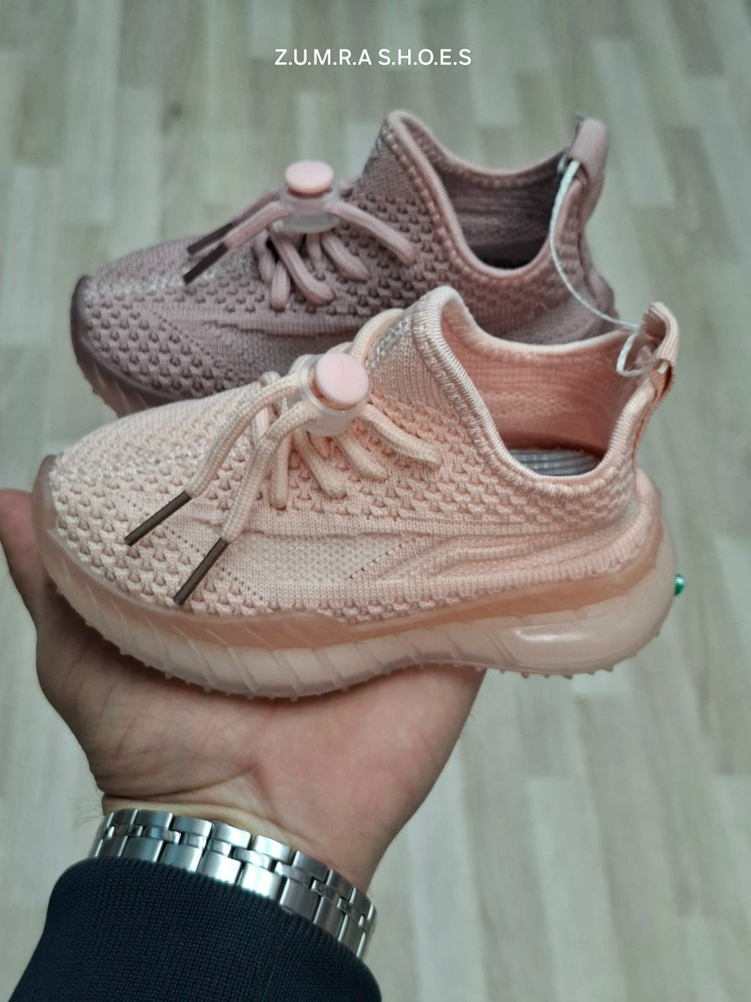 кроссовки,детские кроссовки,кроссовки с резиновой подошвой,чешки кроссовки,спортивная