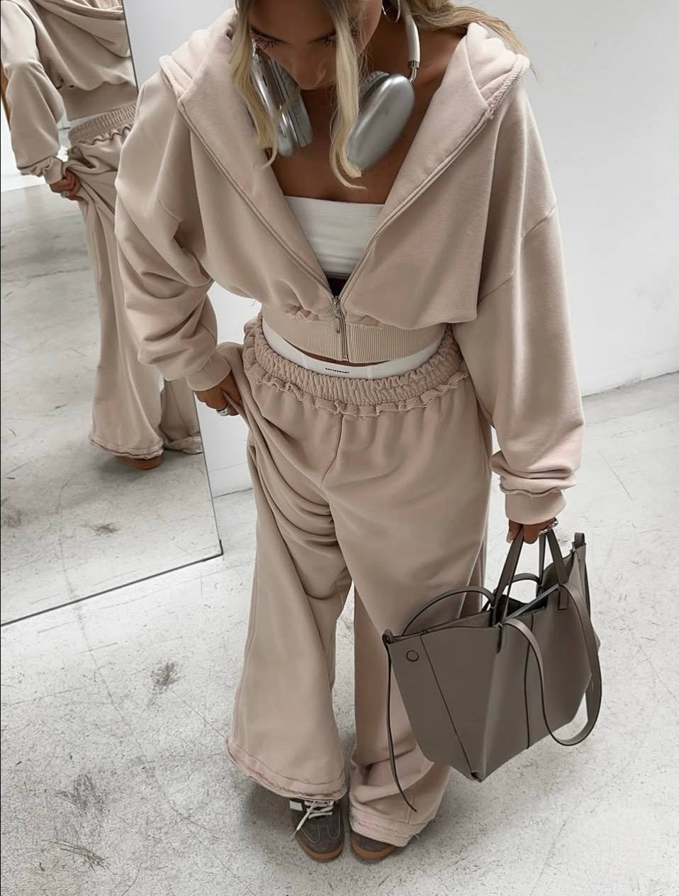 спортивные костюмы женские,розовый спортивный костюм,спортивные костюм,женский спортивный костюм из полиэстера,костюм спортивный оверсайз с капюшоном bliss.brend цвет розовый