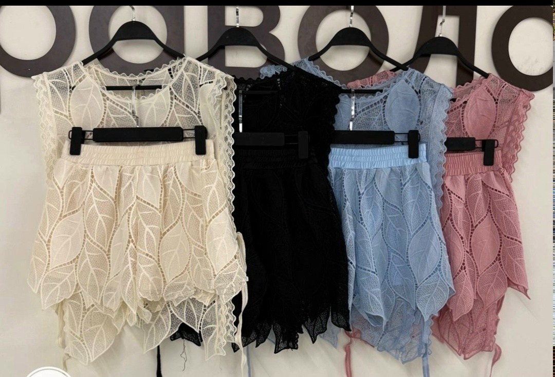 ажурный жилет,туника крючком,вязаные жилеты,платья вязаные крючком,кружево вязаное