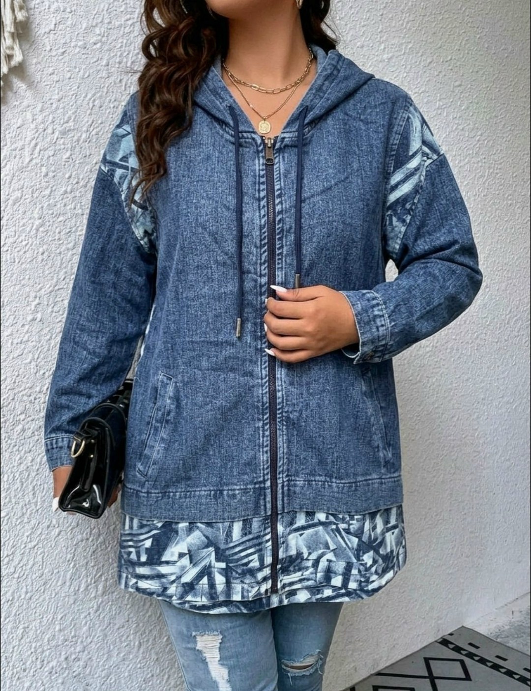 комбинированные джинсовые куртки,джинсовая куртка женская,джинсовая куртка,женская джинсовая куртка с капюшоном,джинсовая куртка удлиненная