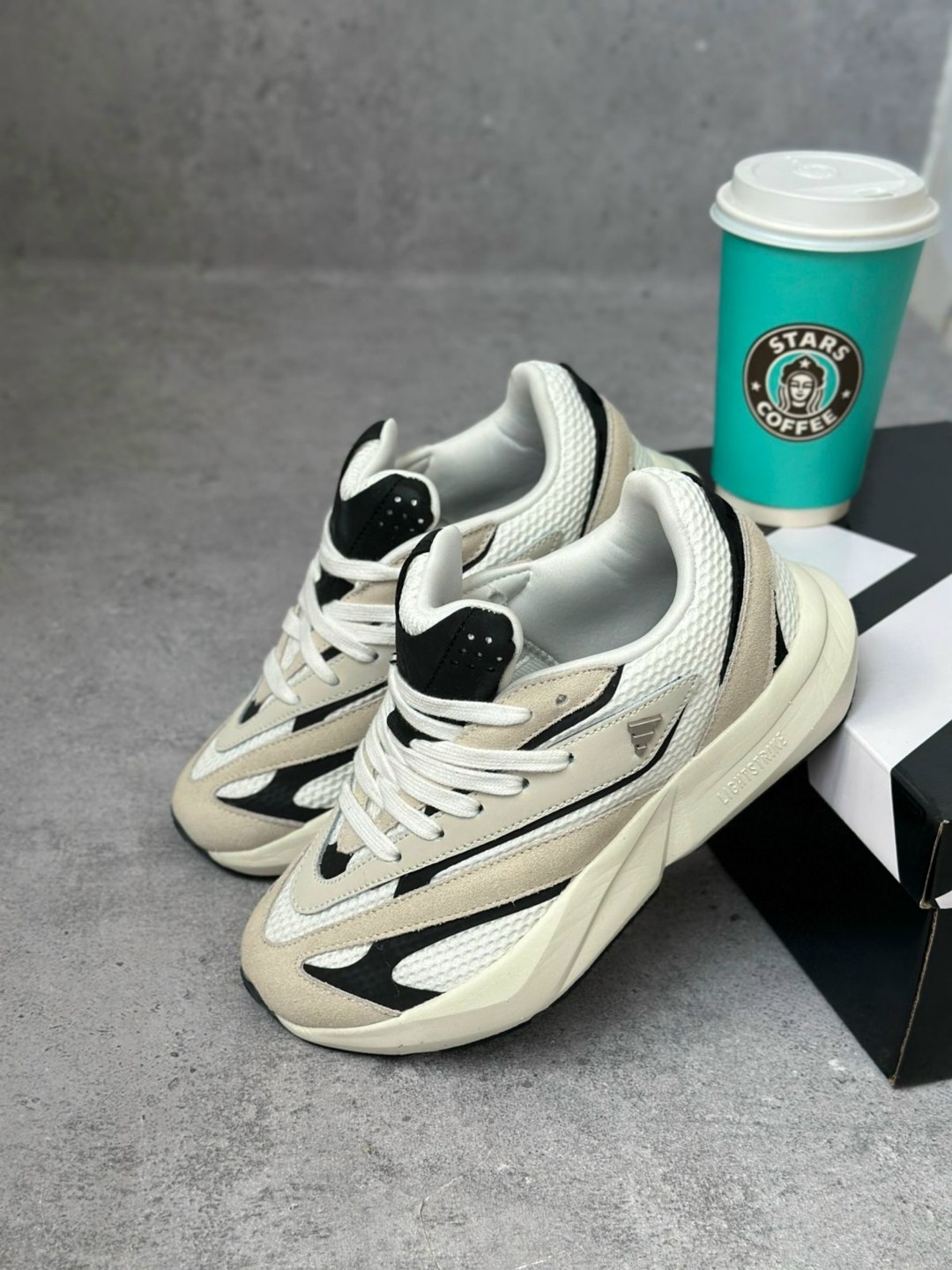 кроссовки,кроссовки adidas,женские кроссовки,бежевые кроссовки,кроссовки женские adidas