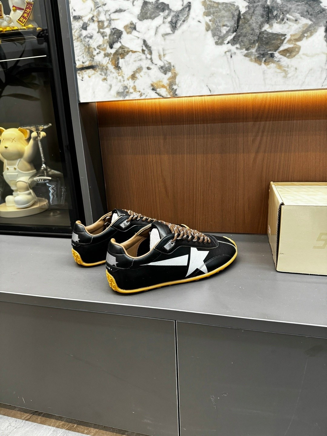 ,кроссовки golden goose,кожаные кроссовки,женские кожаные кроссовки,кроссовки премиум