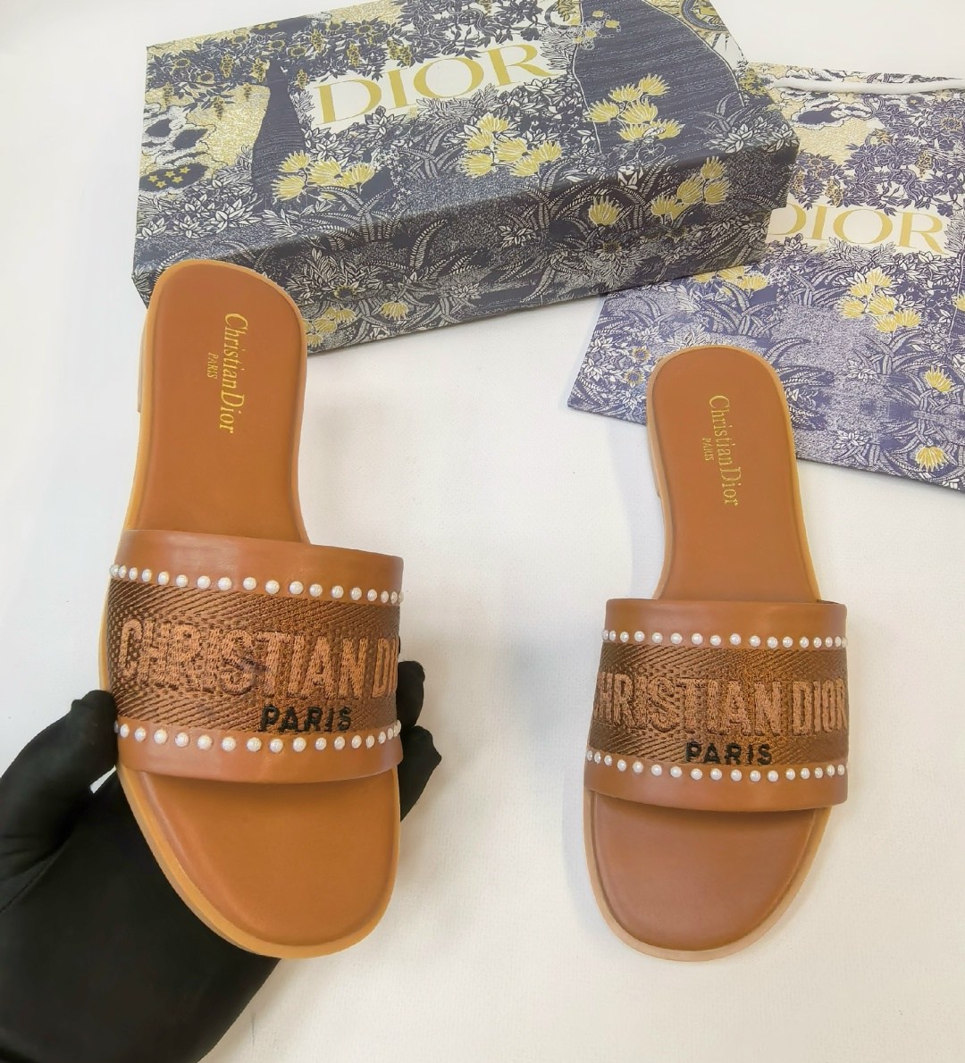 шлепанцы кристиан диор,шлепки диор,,шлепанцы christian dior,шлепанцы женские