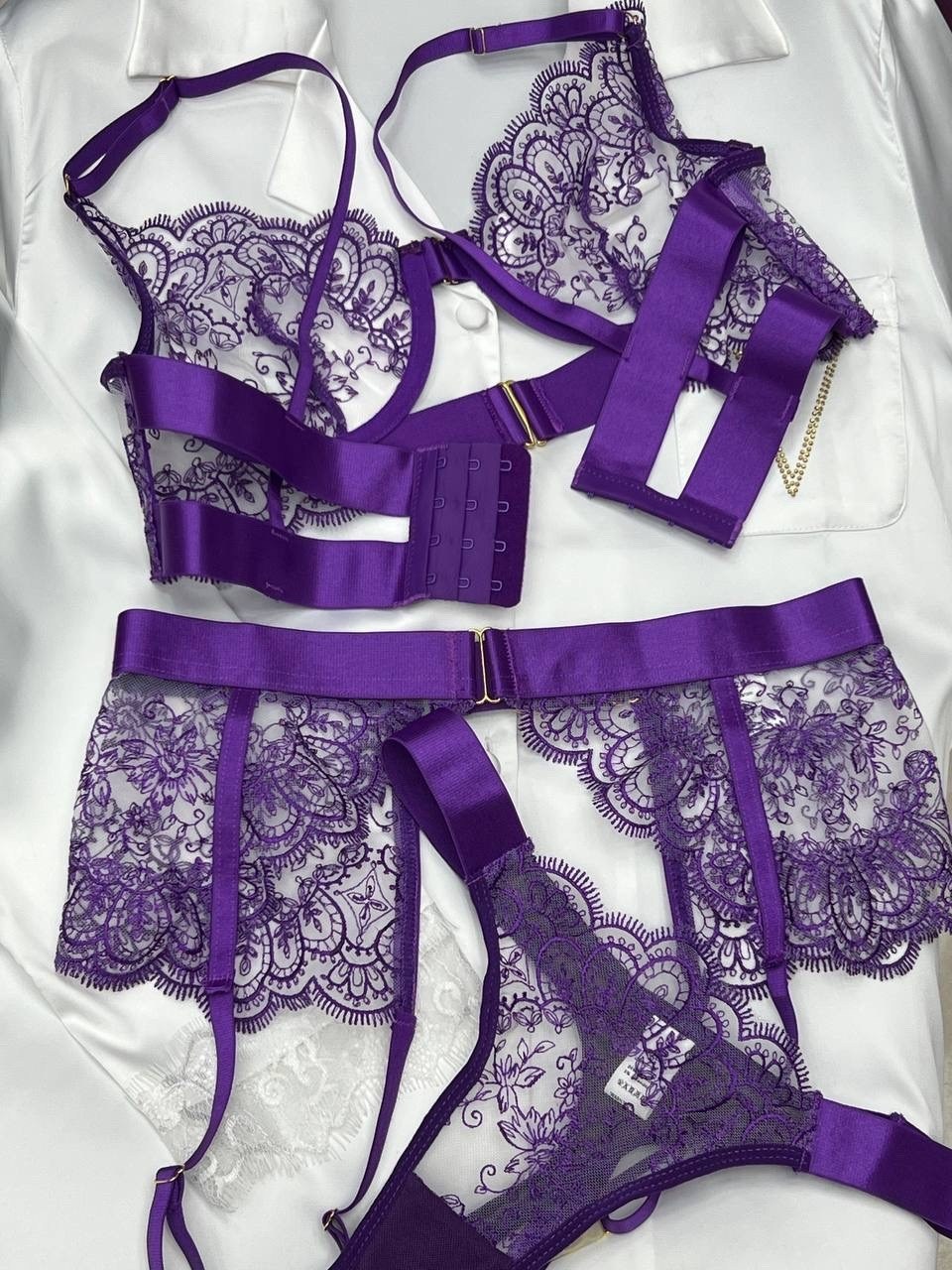 комплект нижнего белья,кружевное белье,комплект женского нижнего белья,нижнее белье кружевное,комплект нижнего белья кружевное сексуальное