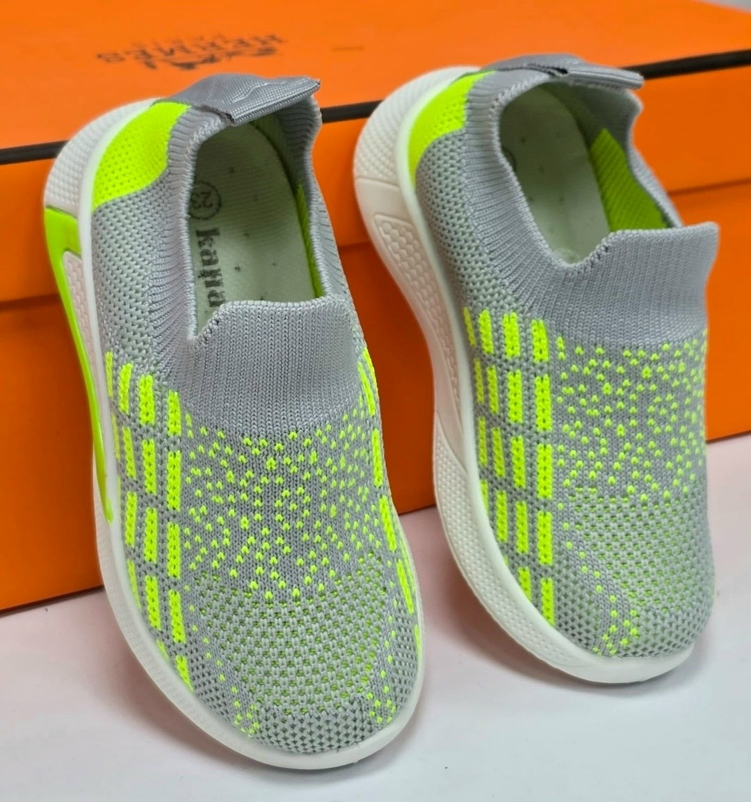 ,кроссовки слипоны для мальчика,кроссовки мальчику,кроссовки,спортивная