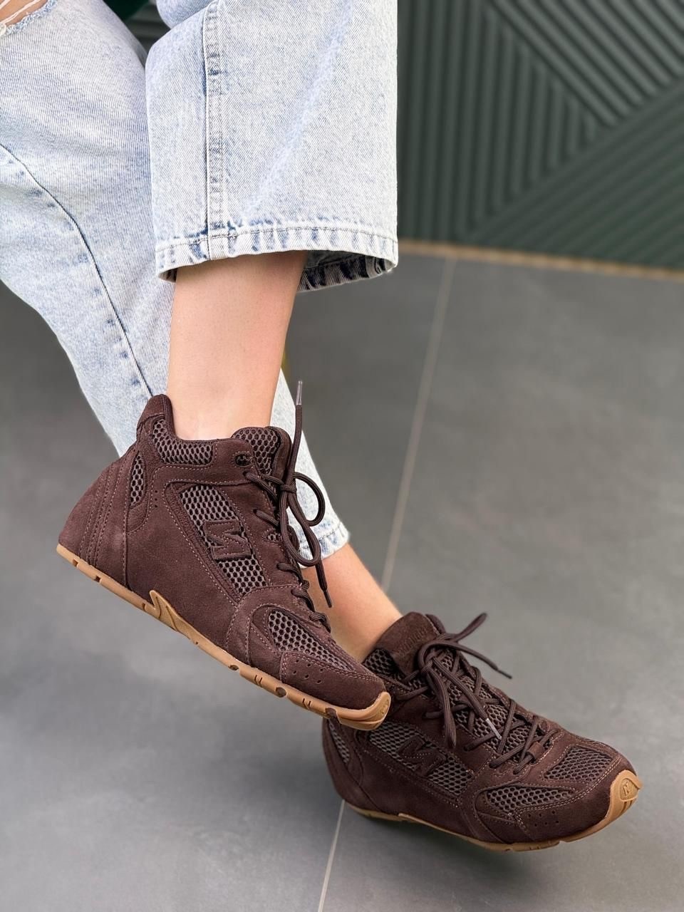 ,спортивная ,женские кроссовки,модные кроссовки,повседневные кроссовки