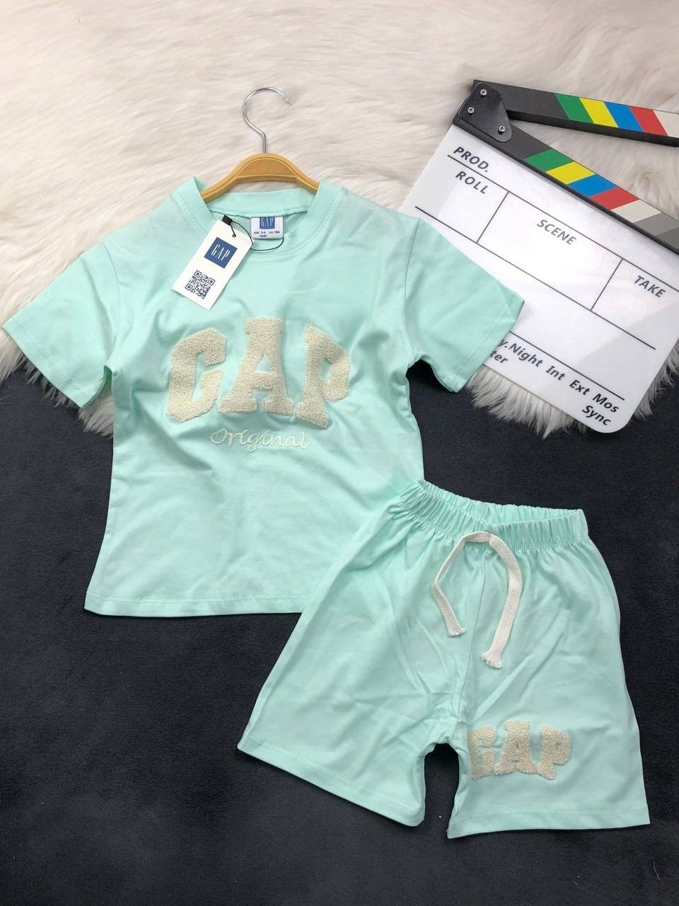 комплект одежды gap,комплект футболки,комплект одежды девочке,комплект одежды,детские костюмы