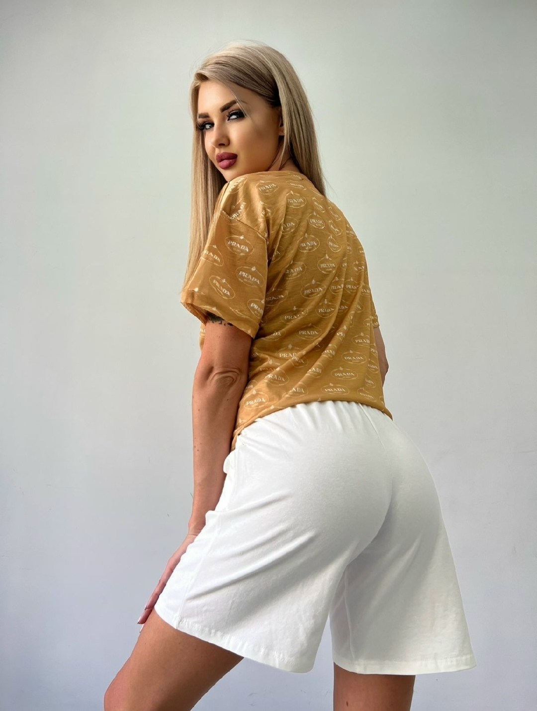 футболки женская,футболки базовая,футболки женские оверсайз,футболка стиль,футболка бежевая