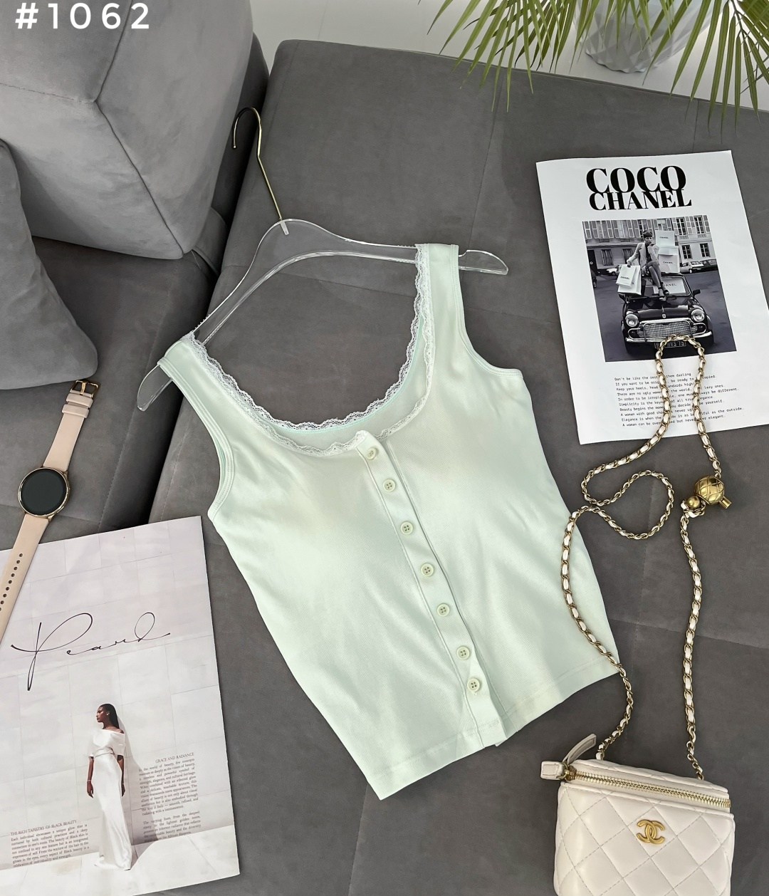 женский топ-майка с кружевной отделкой на тонких бретельках,женский топ-майка с кружевной отделкой,женский топ на бретельках с кружевной отделкой,женский кружевной топ на бретельках,кружевная майка