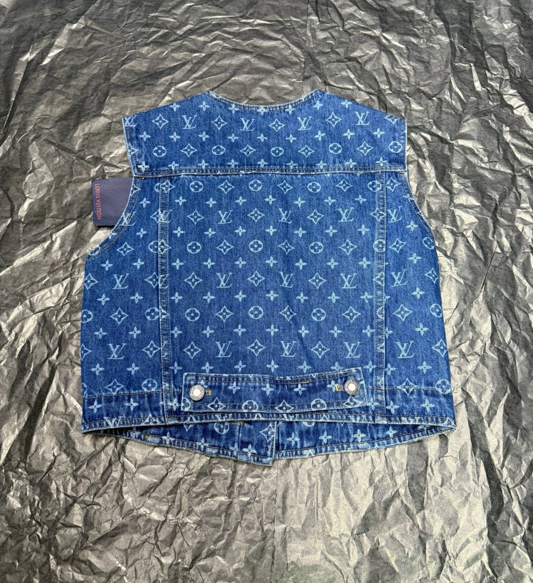 джинсовая куртка луи витон,жилет джинсовый,женский джинсовый жилет,куртка джинсовая louis vuitton,луи виттон джинсовая куртка