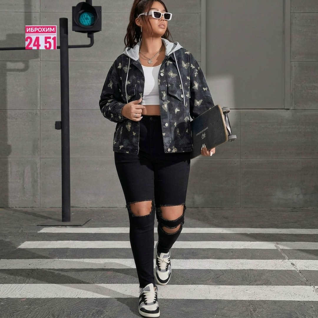 джинсовая куртка,женская джинсовая куртка большого размера,женская джинсовая куртка,джинсовая куртка с карманами,джинсовая куртка с принтом