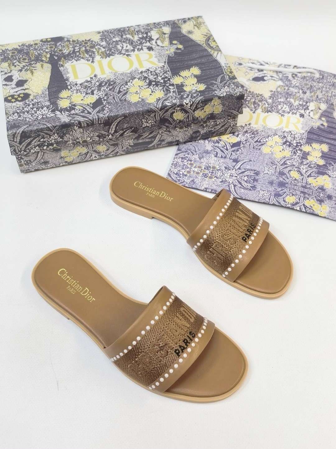 шлепанцы кристиан диор,шлепки диор,,шлепанцы christian dior,шлепанцы женские