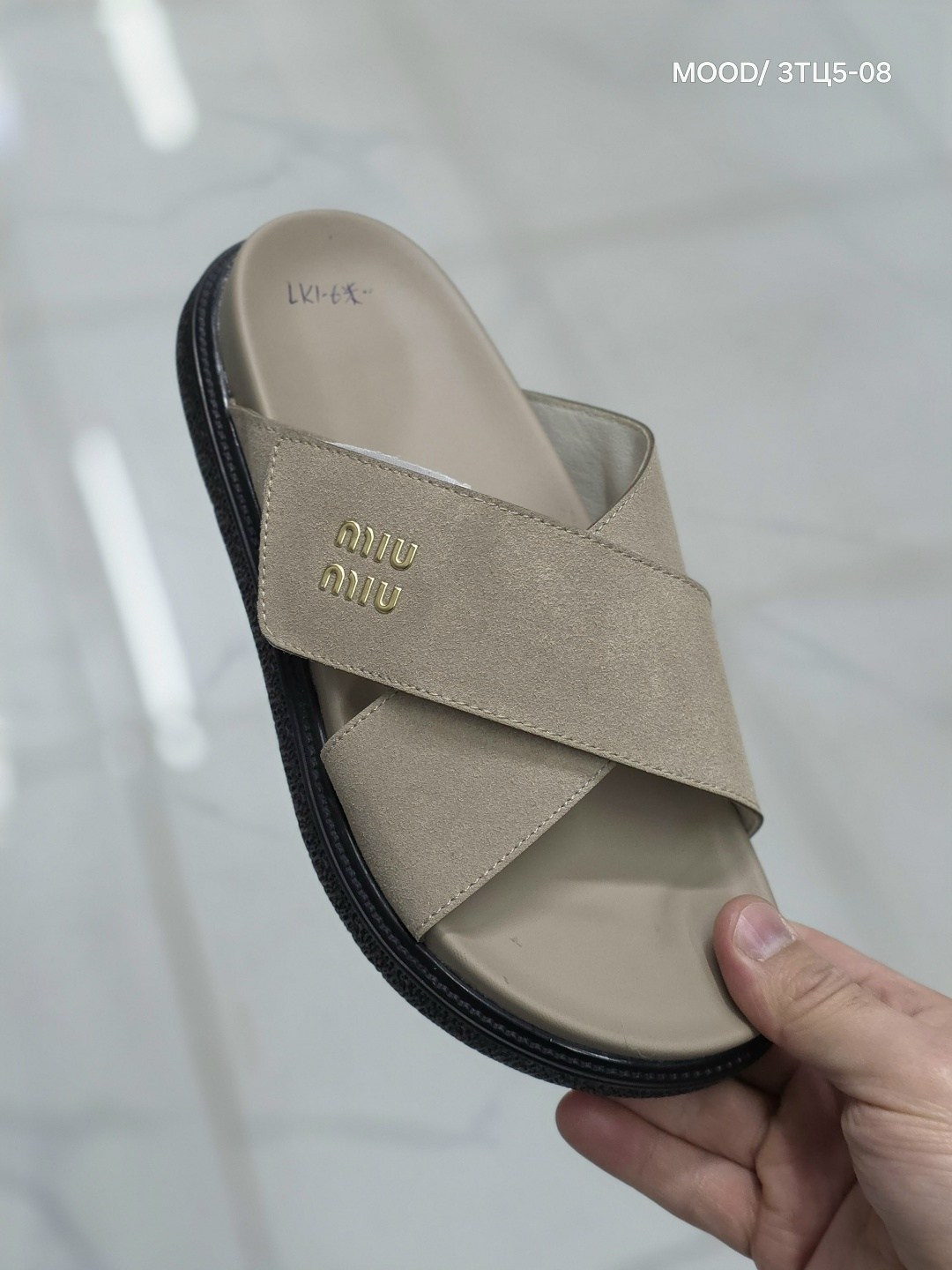 ,шлепанцы женские,шлепки фенди,шлепки женские,тапочки модные