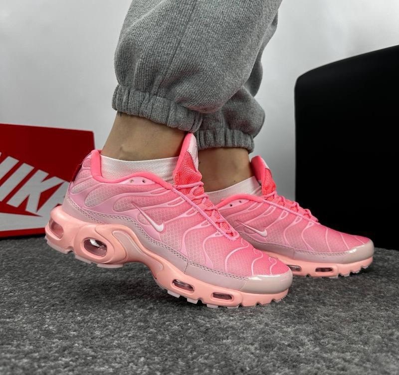 nike air max plus tn pink,спортивные кроссовки air max plus tn nike,женские кроссовки nike air max plus tn розовые,кроссовки nike air max tn plus,спортивные кроссовки air max plus tn nike розовый