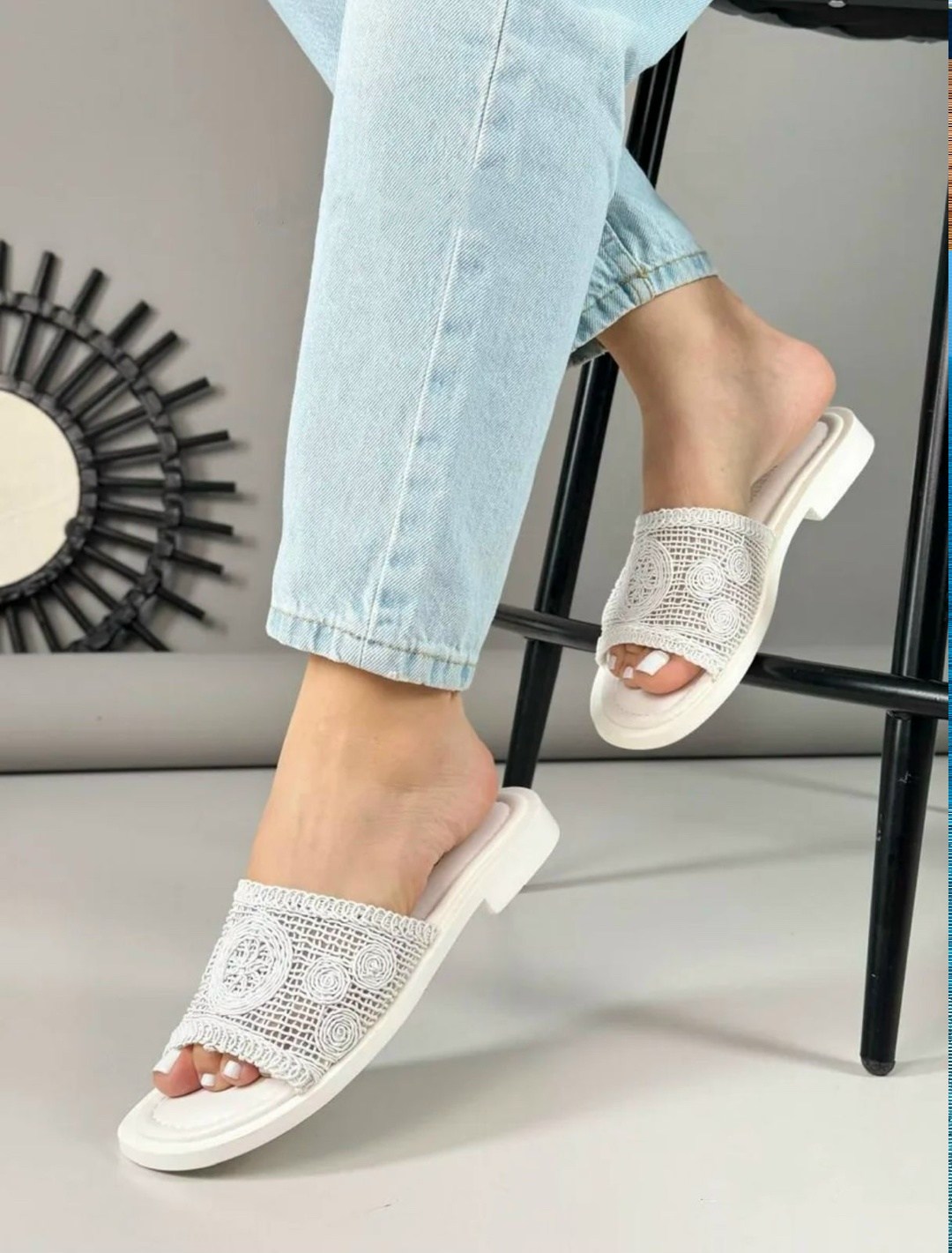 ,женские шлепанцы,вязаные босоножки,шлепки женские,белые шлепанцы