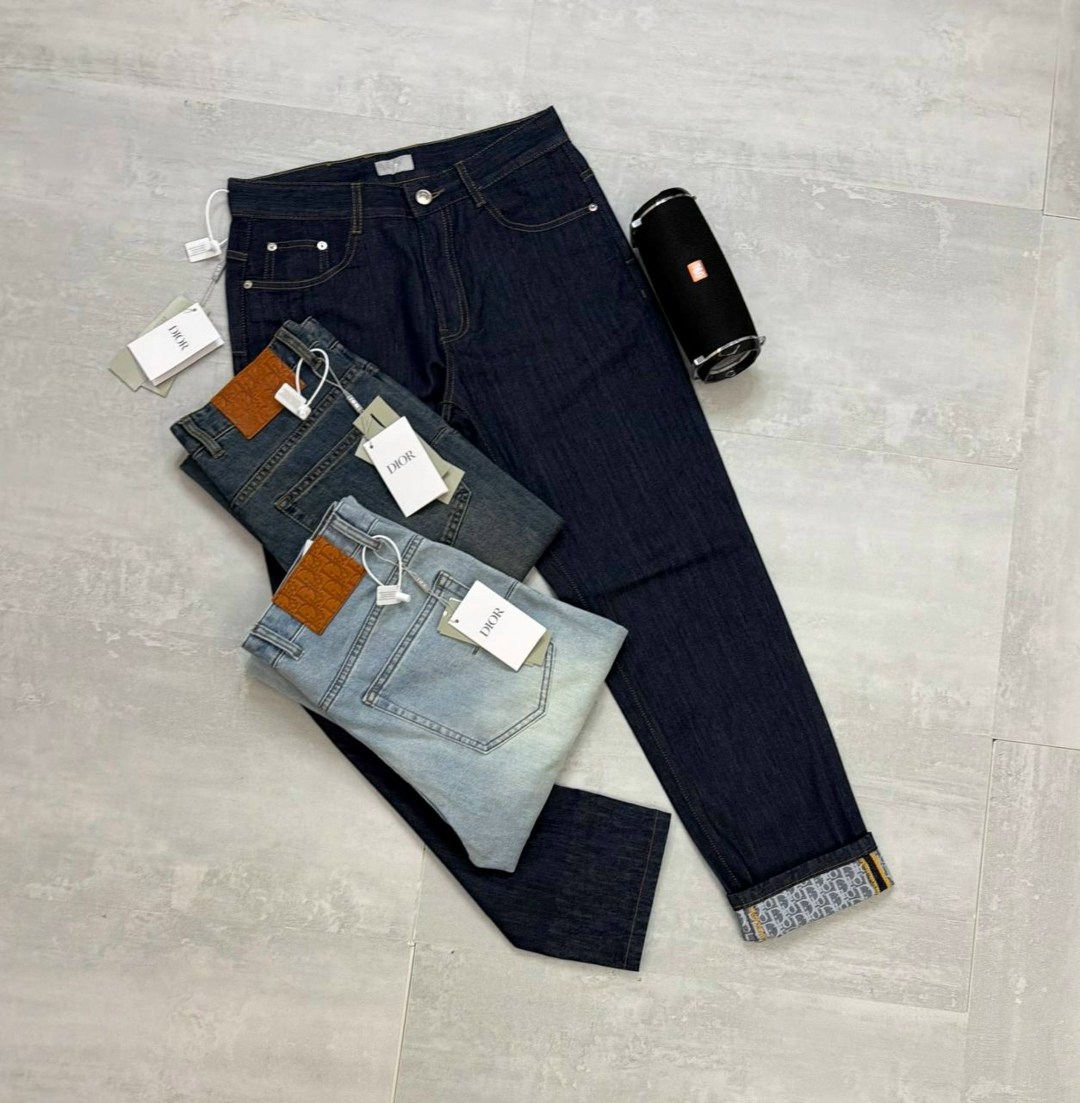 джинсы стильные,мужские джинсы,джинсы молодежные,джинсы,джинсы прямого кроя