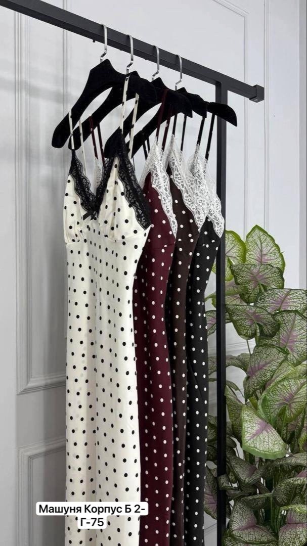 женское платье в горошек,платье женской,платье женское вечернее в горошек,платья в горошек,платье на бретелях