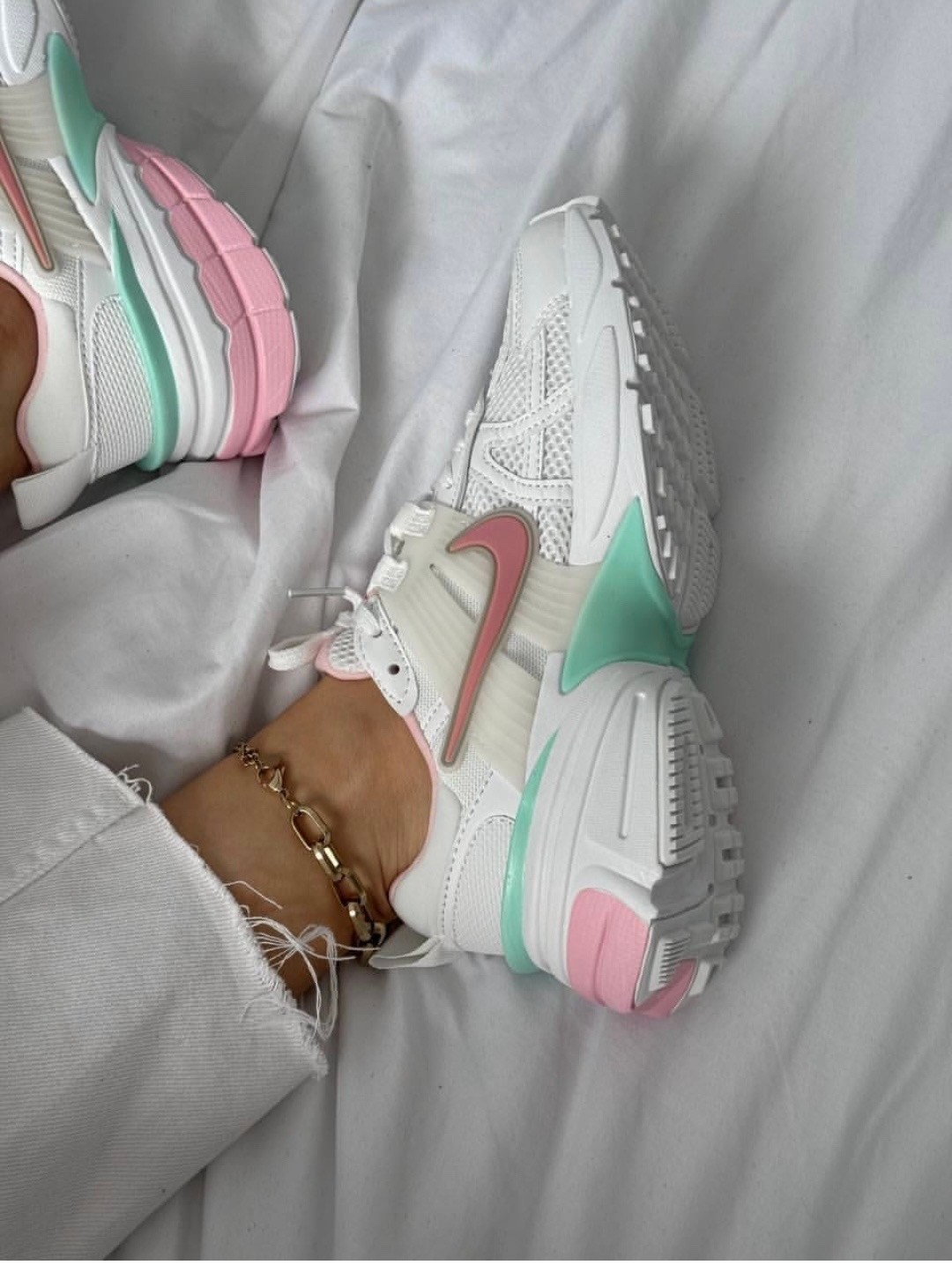 кроссовки женские nike,кроссовки nike,кроссовки nike v 2 k run,кроссовки,женские кроссовки