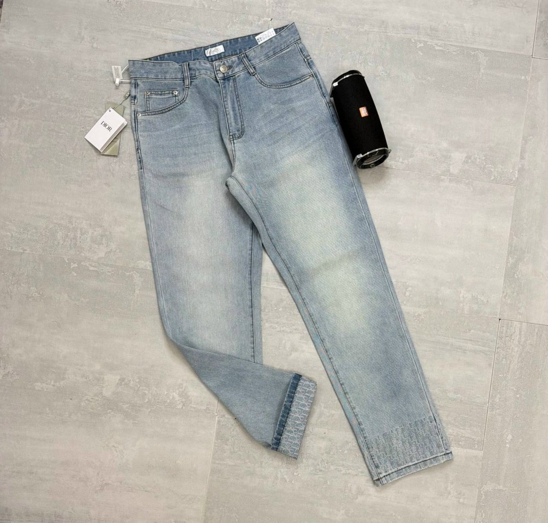 джинсы стильные,мужские джинсы,джинсы молодежные,джинсы,джинсы прямого кроя