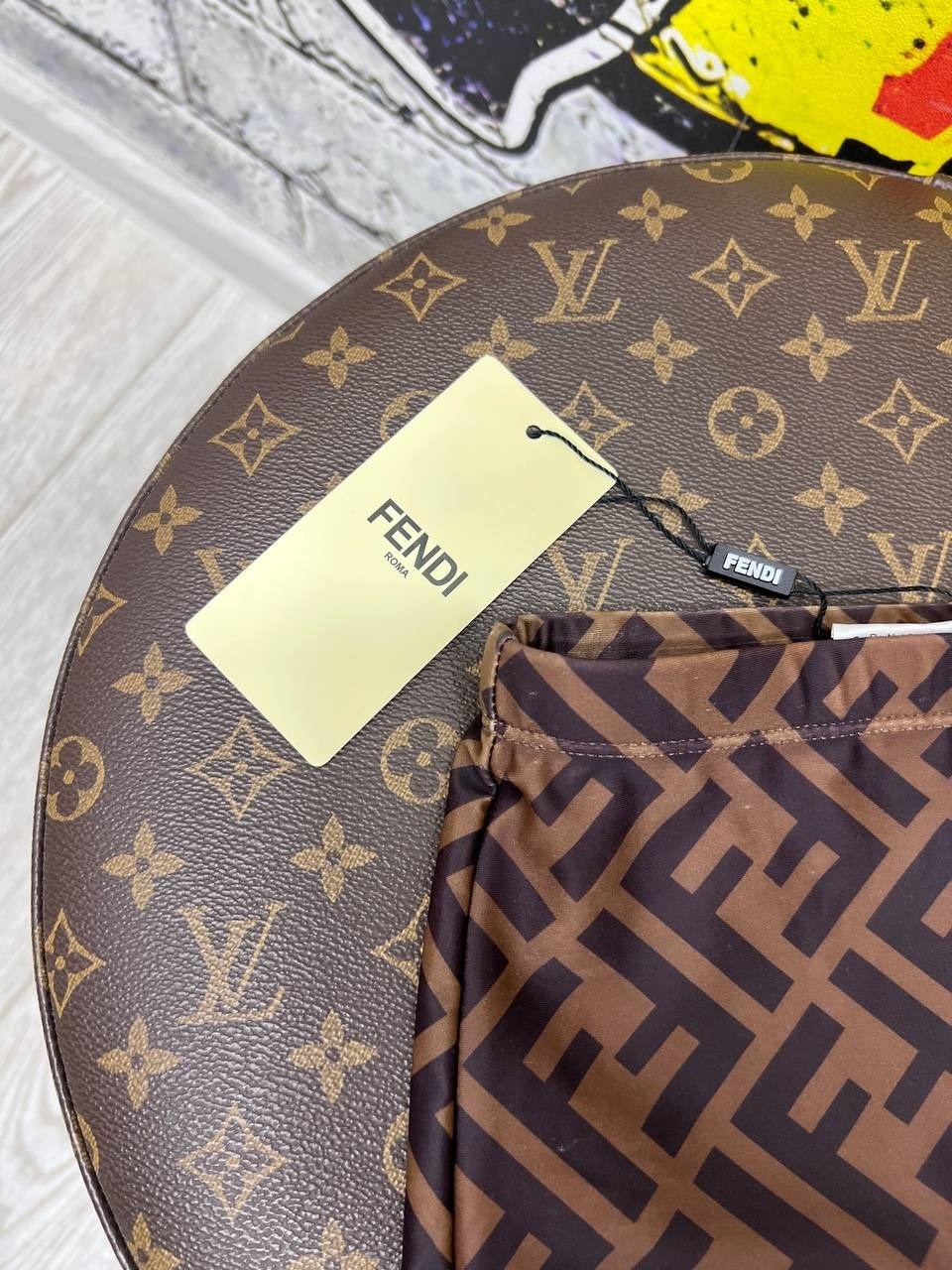 шорты фенди мужские,шорты fendi,плавательные шорты фенди,плавки fendi,мужские шорты