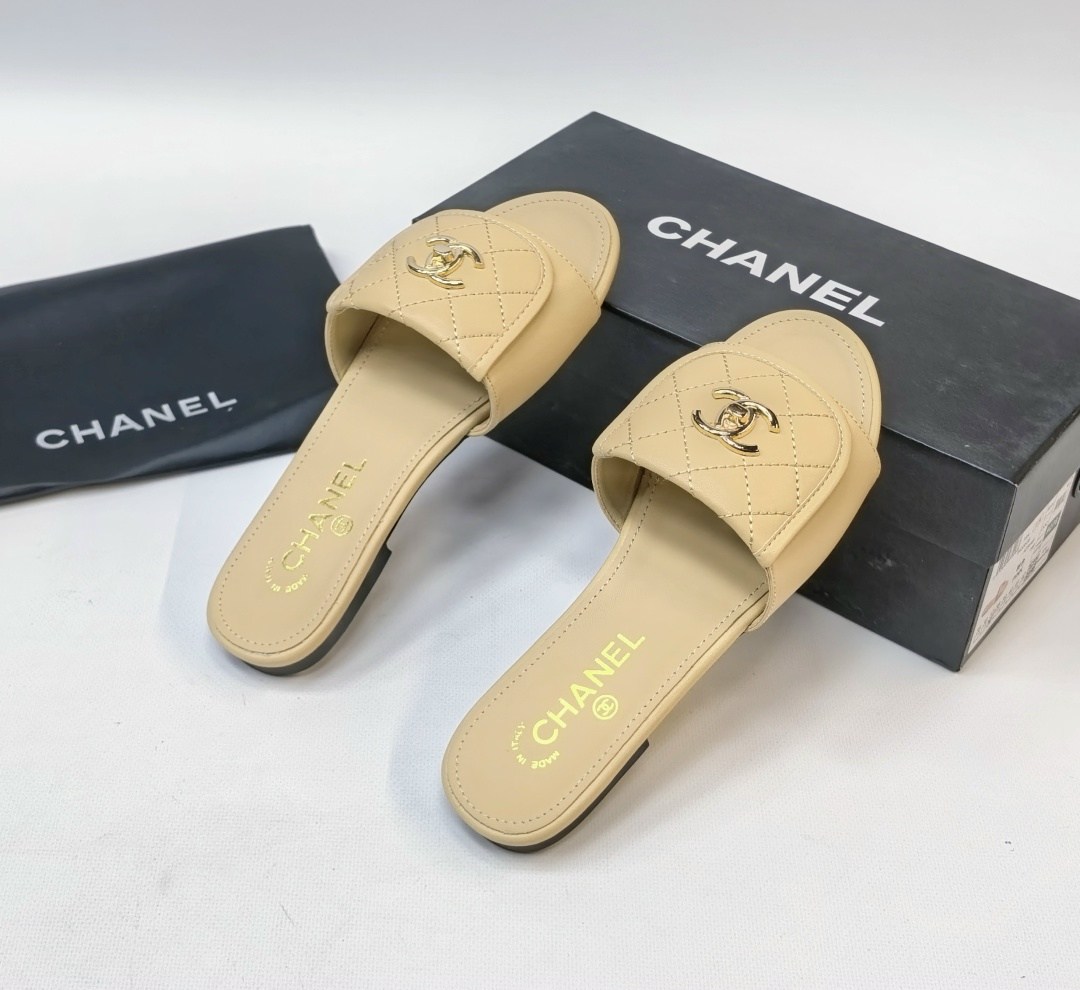 шлепанцы chanel,шлепки шанель женские,шлепки шанель,тапочки женские chanel,тапочки chanel