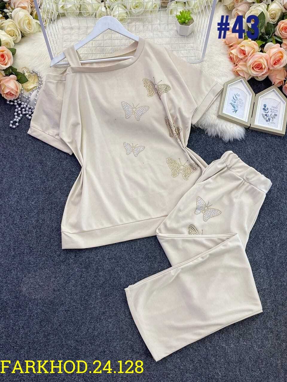 женский костюм двойка,трикотажные костюмы женские,женский костюм из мягкого трикотажа с бабочками,трикотажные костюмы,женские костюмы больших размеров