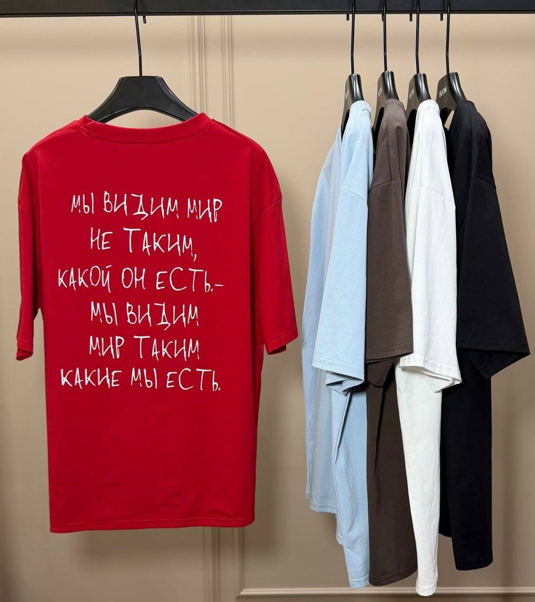 футболка,футболки модные,женская футболка,футболки мужские,красная футболка