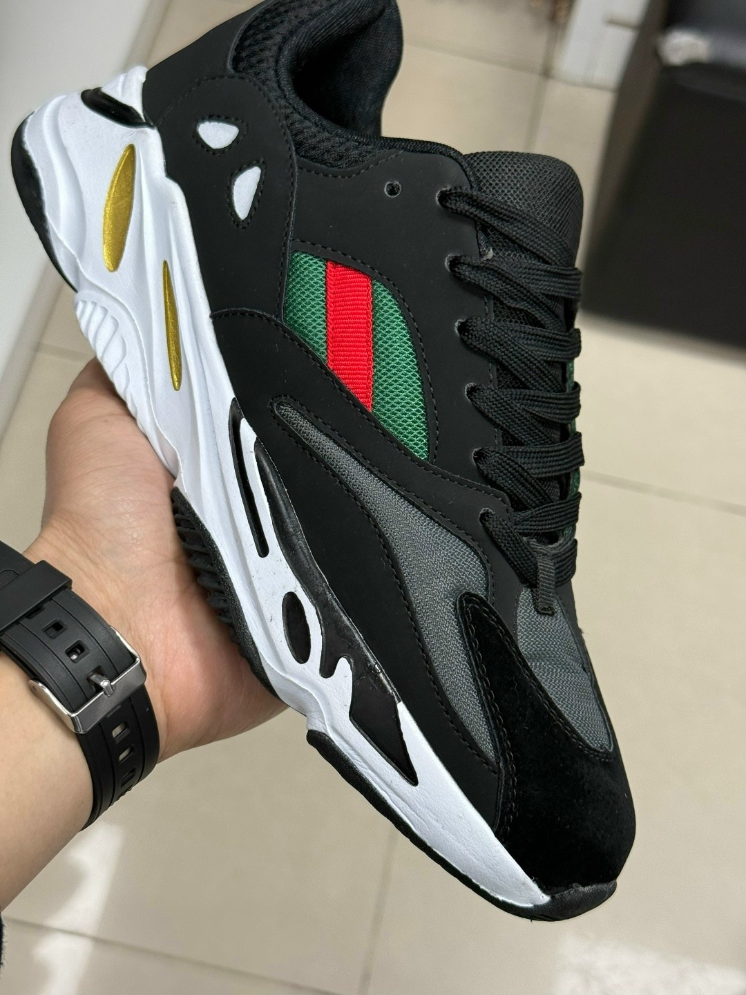 adidas yeezy boost 700,кроссовки adidas yeezy boost 700,кроссовки adidas yeezy boost 700 wave runner,adidas yeezy boost 700 wave runner solid grey,yeezy boost 700