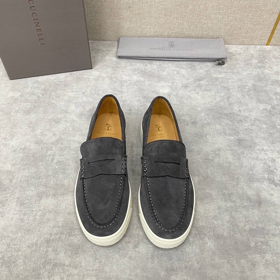 замшевые лоферы brunello cucinelli,лоферы мужские loro piana,лоферы с белой подошвой мужские brunello cucinelli,лоферы мужские замшевые,лоферы мужские натуральная замша